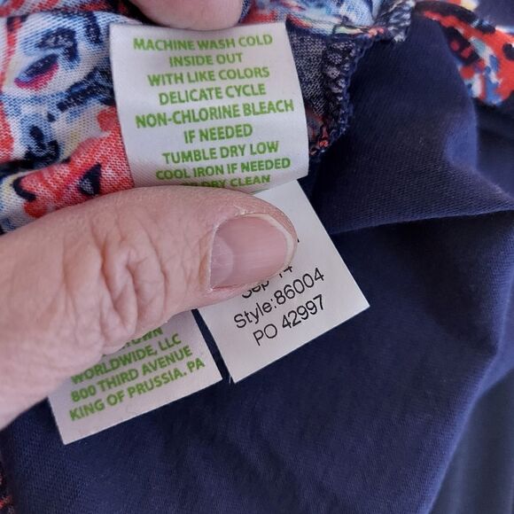 ‎Lilly Pulitzer Pima Cotton long sleeve shirt - Picture 9 of 11